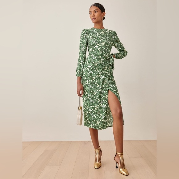 Reformation Dresses & Skirts - NEW Reformation Reza Dress in Green Floral